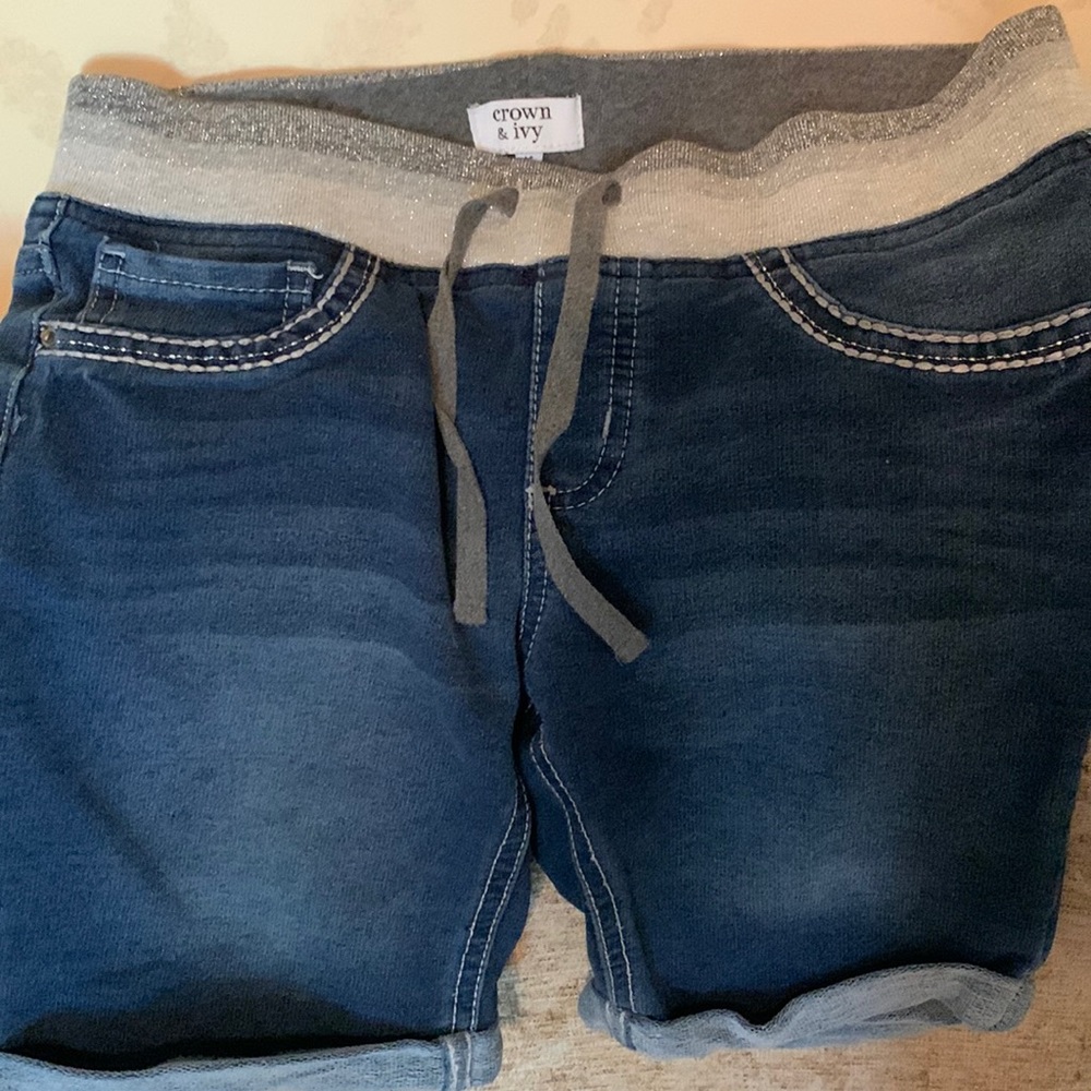 Girls Crown and Ivy pull on shorts Size 14